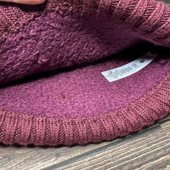 NWT Lululemon Ombre Knit Textured Beanie O/S (Red Merlot) - Picture 8 of 13